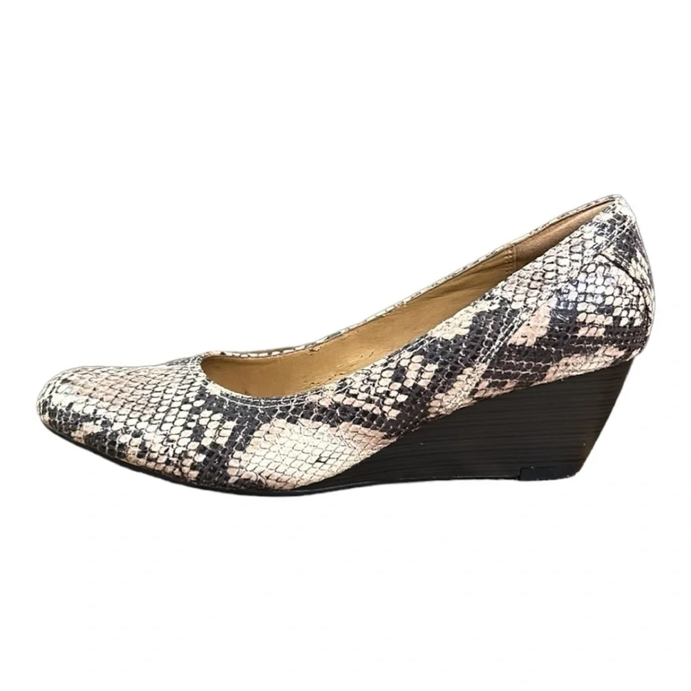 Clark's Collection Soft Cushion Beige & Brown Snake Print Brielle Wedge Pumps 9